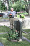 Vanha hautausmaa, Adolf Tapperin haudalla